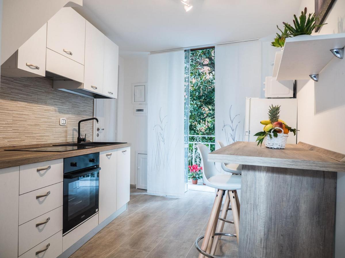 Chiaia Premium Flat, Center, Near Seaside Apartamento *
