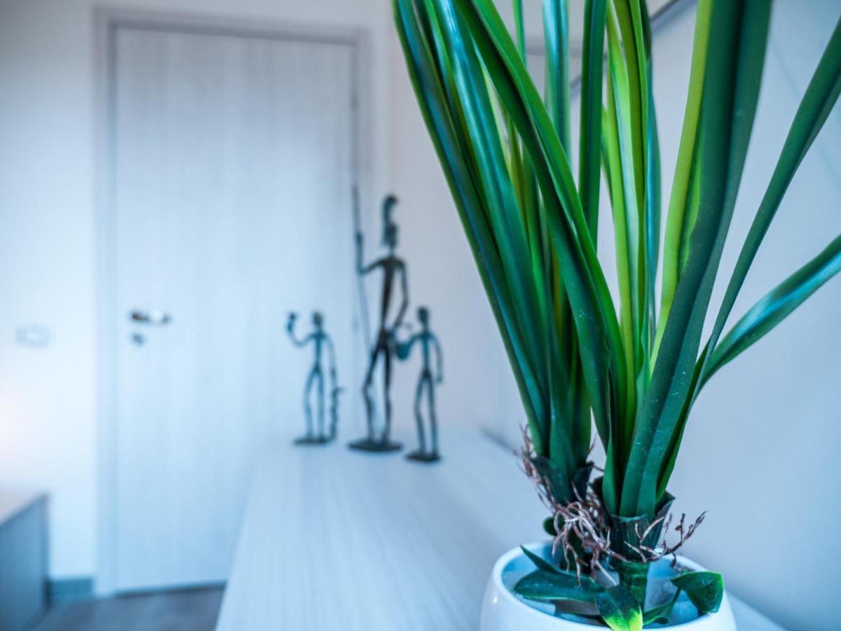 Chiaia Premium Flat, Center, Near Seaside Apartment